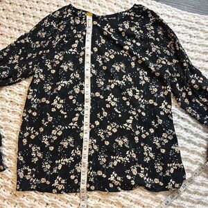 Floral Black Women's Top ANA small